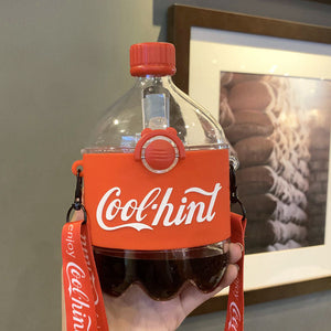 Tiktok Trends Straw Cup Cola Drink Kreative tragbare Wasserflasche