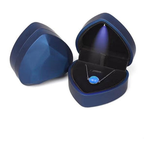 Herzförmige LED-Ring-Anhängerbox