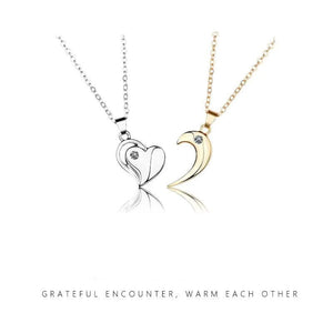 Glänzende Liebespaar-Halskette Ein Paar Magnetit-Halsketten