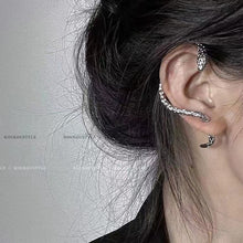 Load image into Gallery viewer, Hot Girl Cool Metal Snake Earring
