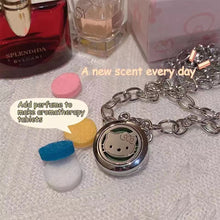 Laden Sie das Bild in den Galerie-Viewer, Sanrio Hello Kitty Aromatherapie-Armband mit Parfüm Mückenschutz
