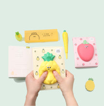 Cargar imagen en el visor de la galería, Cute Fruit Animal Descompresión Cuaderno Papelería
