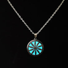 Load image into Gallery viewer, Cool Luminous Necklace
