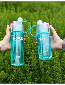 Botella de agua portátil para beber y rociar para enfriar deportes al aire libre
