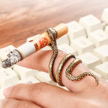 Laden Sie das Bild in den Galerie-Viewer, Snake Dragon Zigarettenspitze Ringe für Raucher
