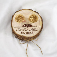 Cargar imagen en el visor de la galería, Caja de anillos de madera Nombre personalizado Fecha Tu imagen
